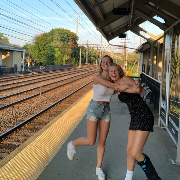 Meet your Posher, Paige - Picture 2 of 4